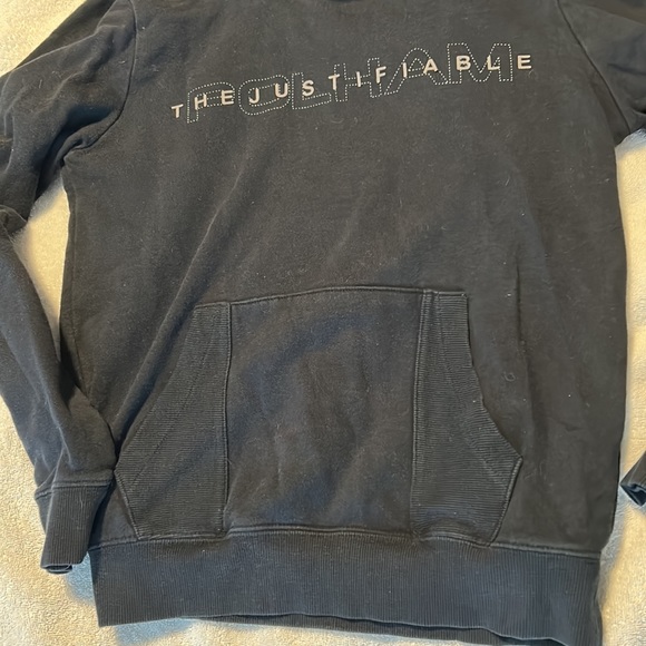 Sweater - Picture 3 of 3